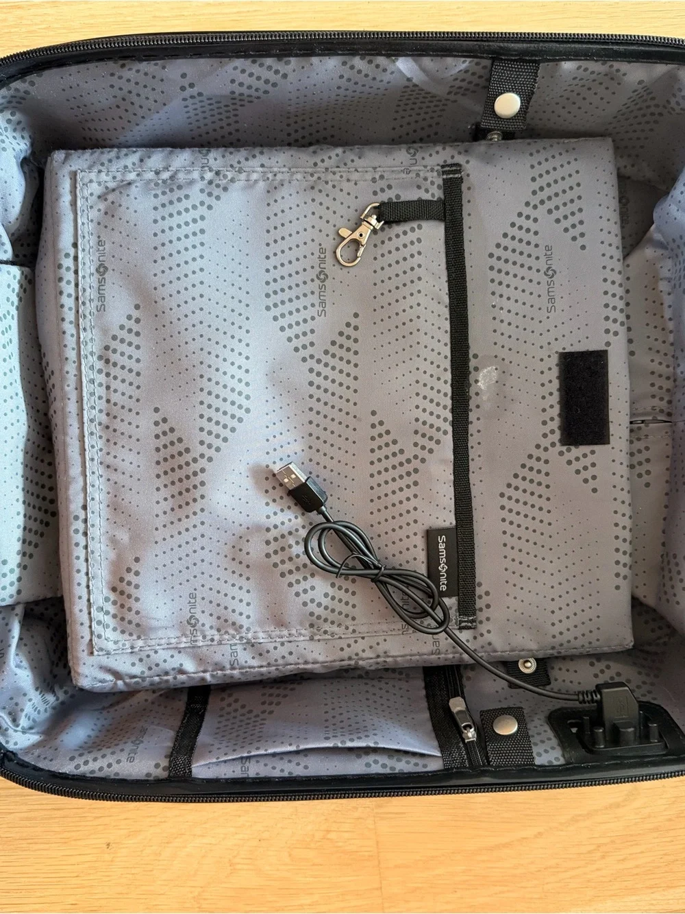 Samsonite Silver Textured Mini Hardside Carry-On with Telescoping Handle